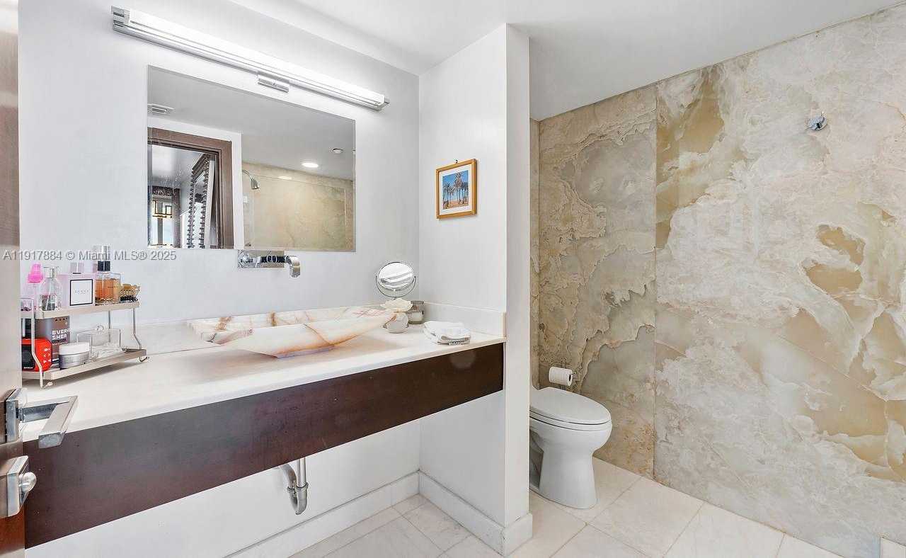 Small Image of 5025 COLLINS AVE #1907, Miami Beach Number 24