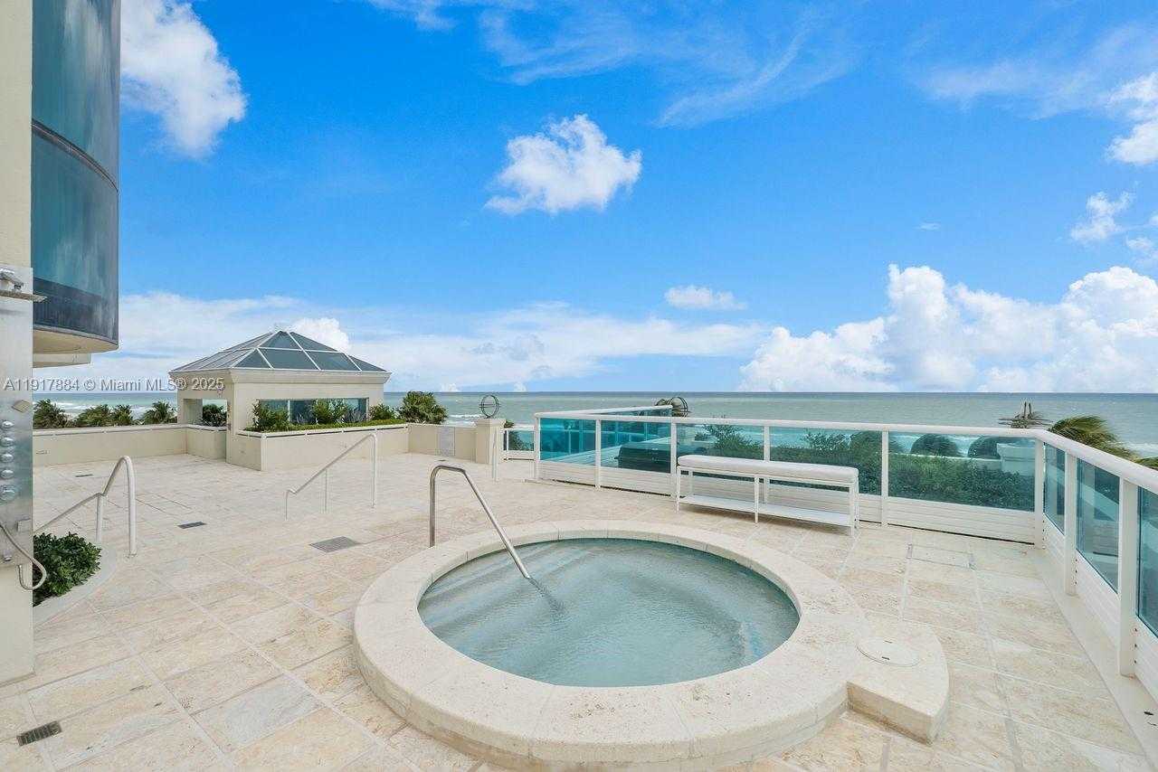 Small Image of 5025 COLLINS AVE #1907, Miami Beach Number 30