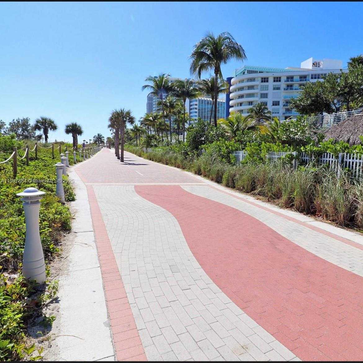 Small Image of 5025 COLLINS AVE #1907, Miami Beach Number 46