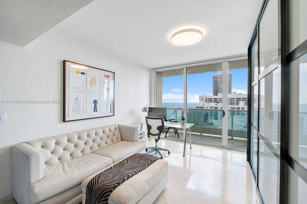 Small Image of 5025 COLLINS AVE #1907, Miami Beach Number 8