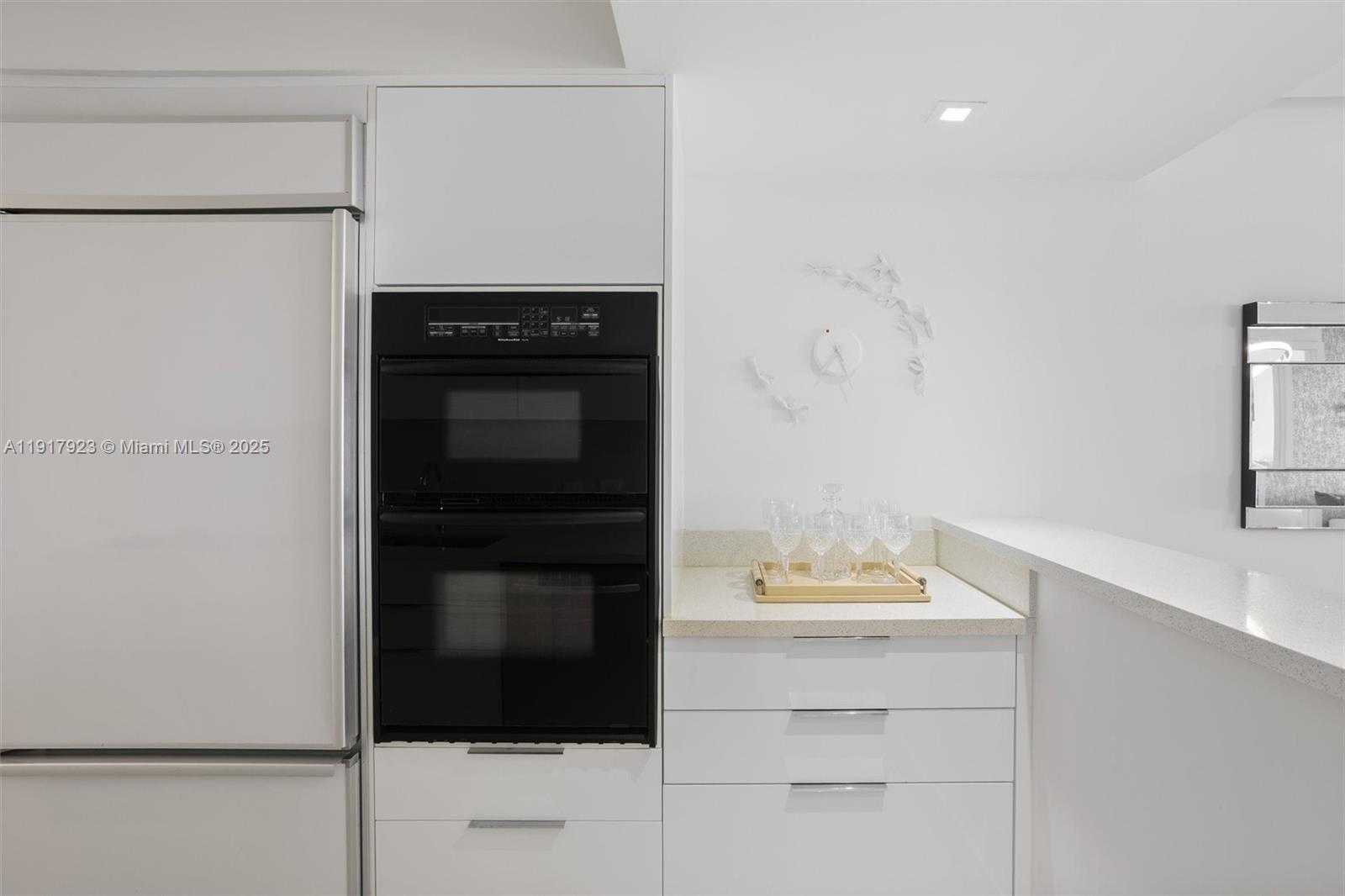 Small Image of 1800 SOUTH OCEAN DR #1708, Hallandale Beach Number 17