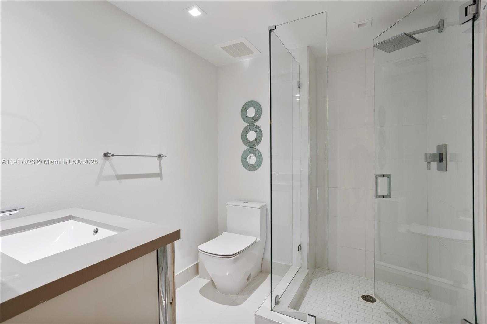 Small Image of 1800 SOUTH OCEAN DR #1708, Hallandale Beach Number 28