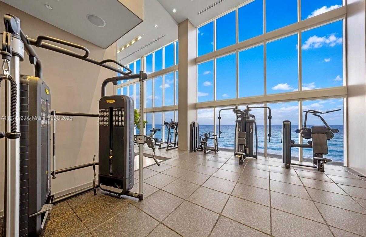 Small Image of 1800 SOUTH OCEAN DR #1708, Hallandale Beach Number 42