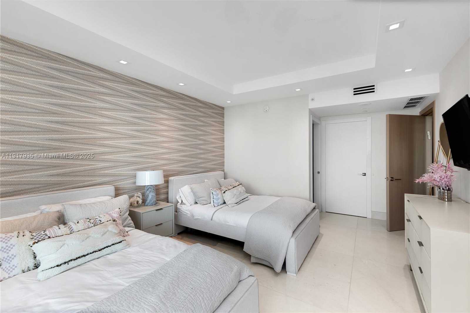 Small Image of 19955 NORTH EAST 38TH CT #1103, Aventura Number 27