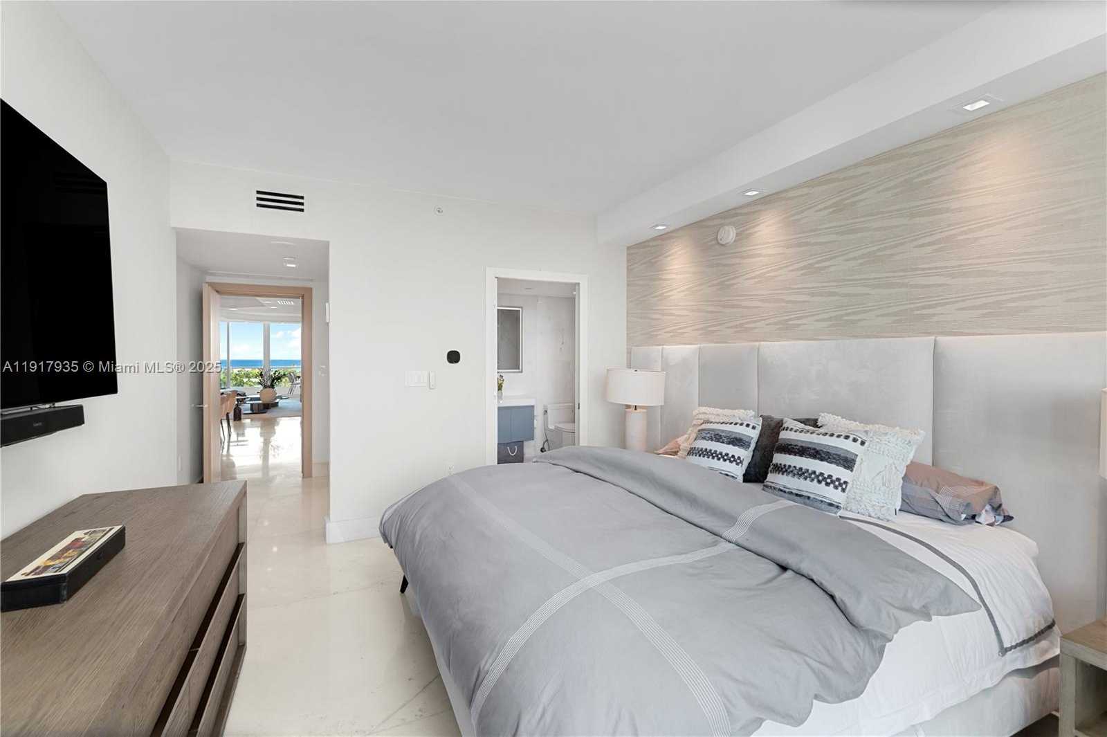 Small Image of 19955 NORTH EAST 38TH CT #1103, Aventura Number 32