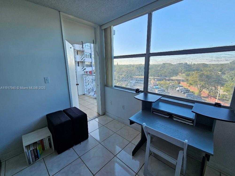 Small Image of 1200 Miami Gardens Dr, Miami, FL 33179, USA Number 12