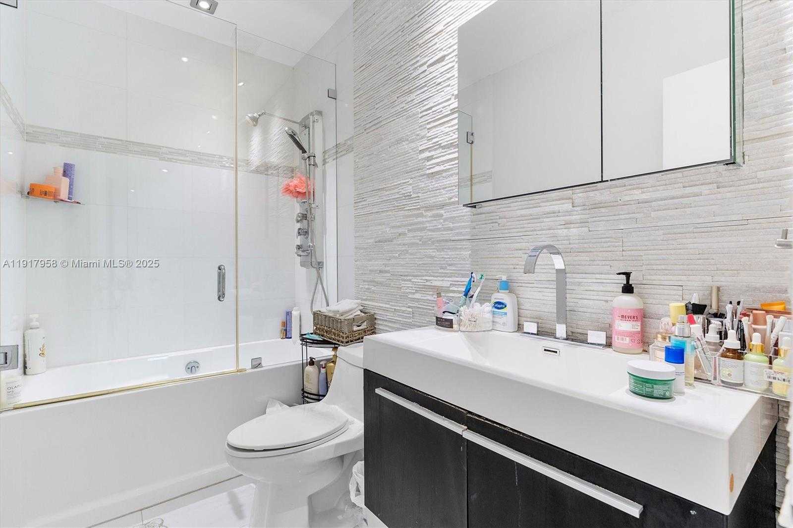 Small Image of 10275 COLLINS AVE #1523, Bal Harbour Number 20