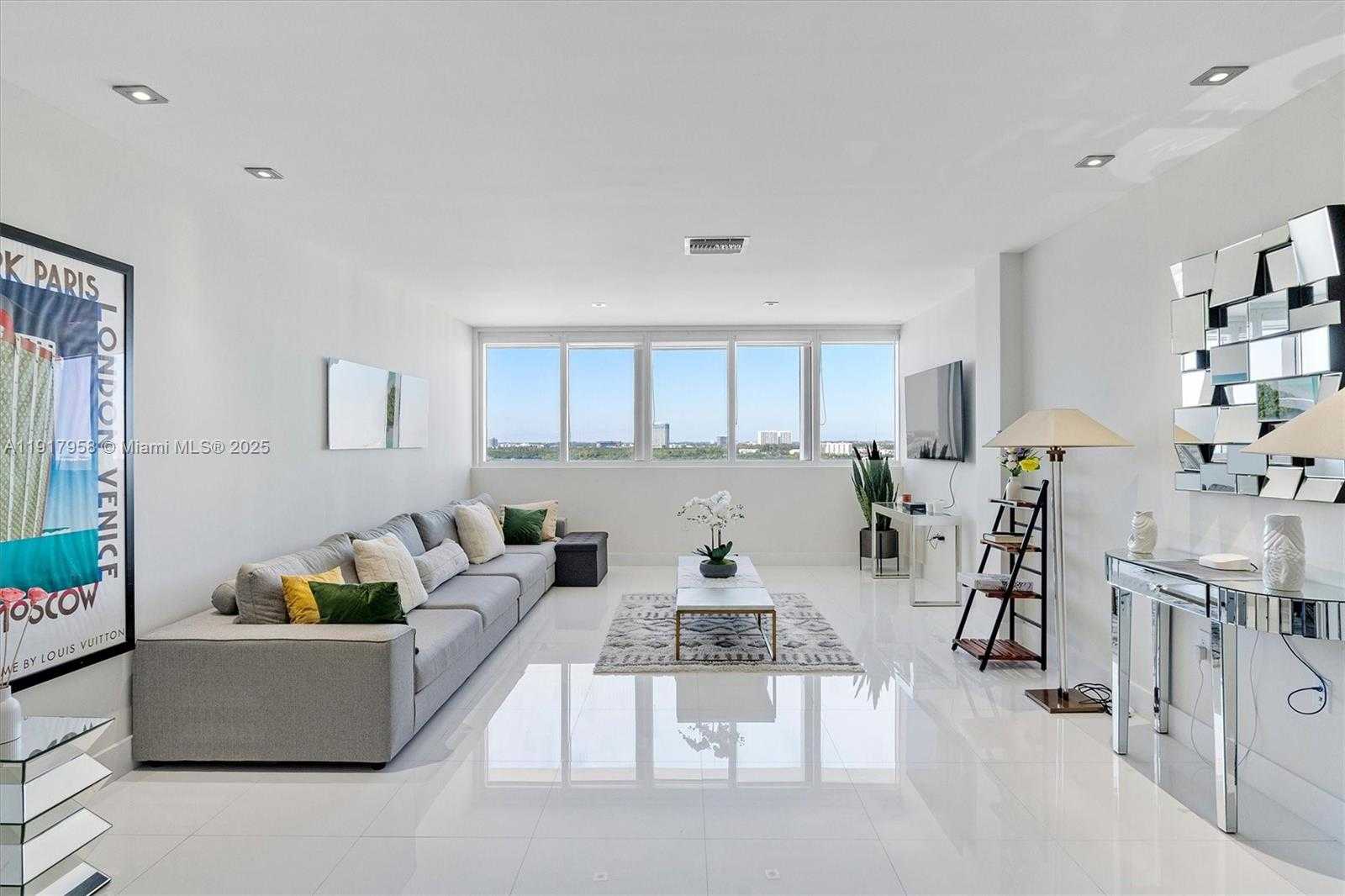 Small Image of 10275 COLLINS AVE #1523, Bal Harbour Number 3