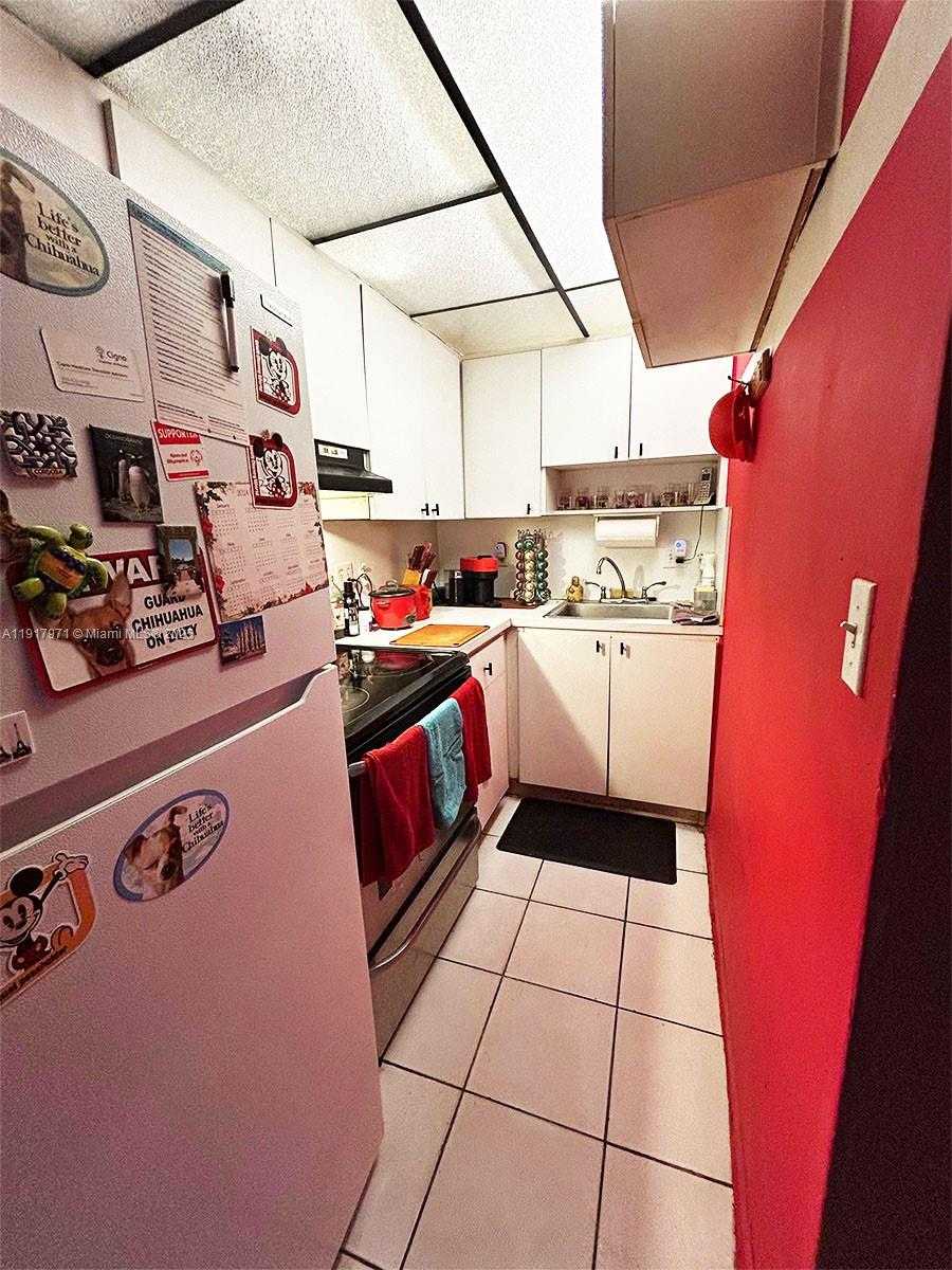 Small Image of 899 WEST AVE #3M, Miami Beach Number 14