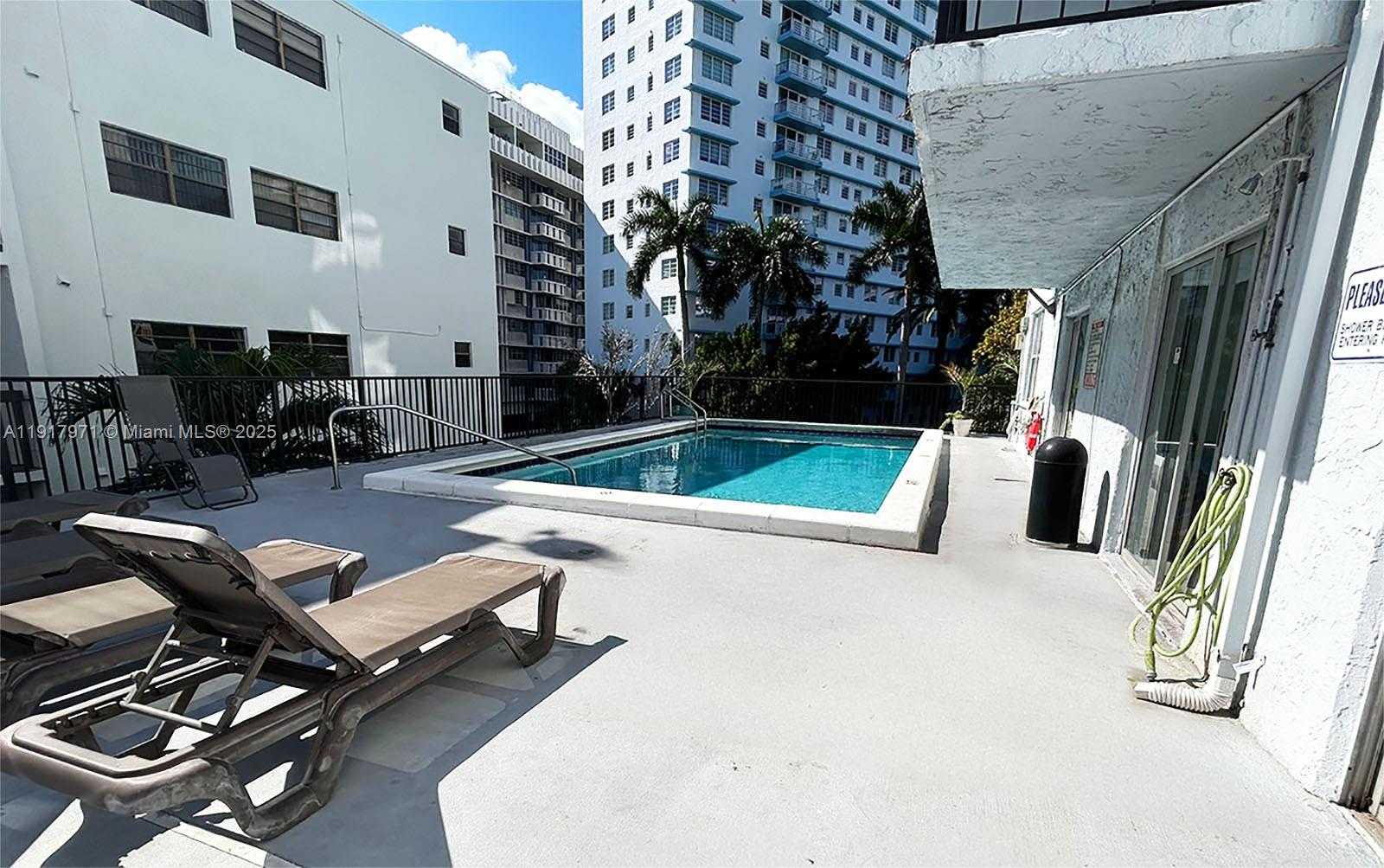 Small Image of 899 WEST AVE #3M, Miami Beach Number 16