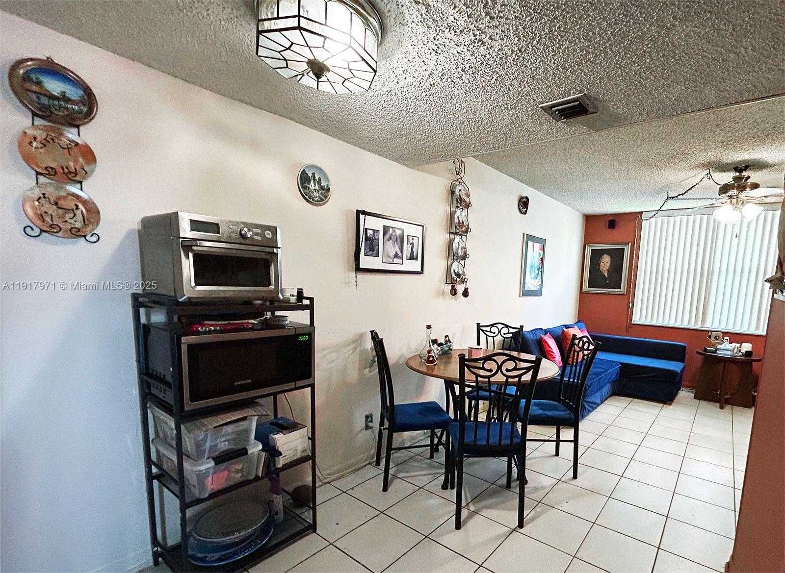 Small Image of 899 WEST AVE #3M, Miami Beach Number 8