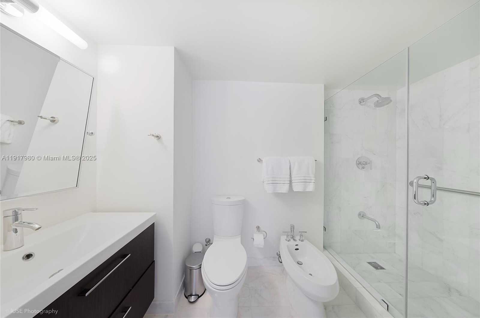 Small Image of 1541 BRICKELL AVE #A2301, Miami Number 11