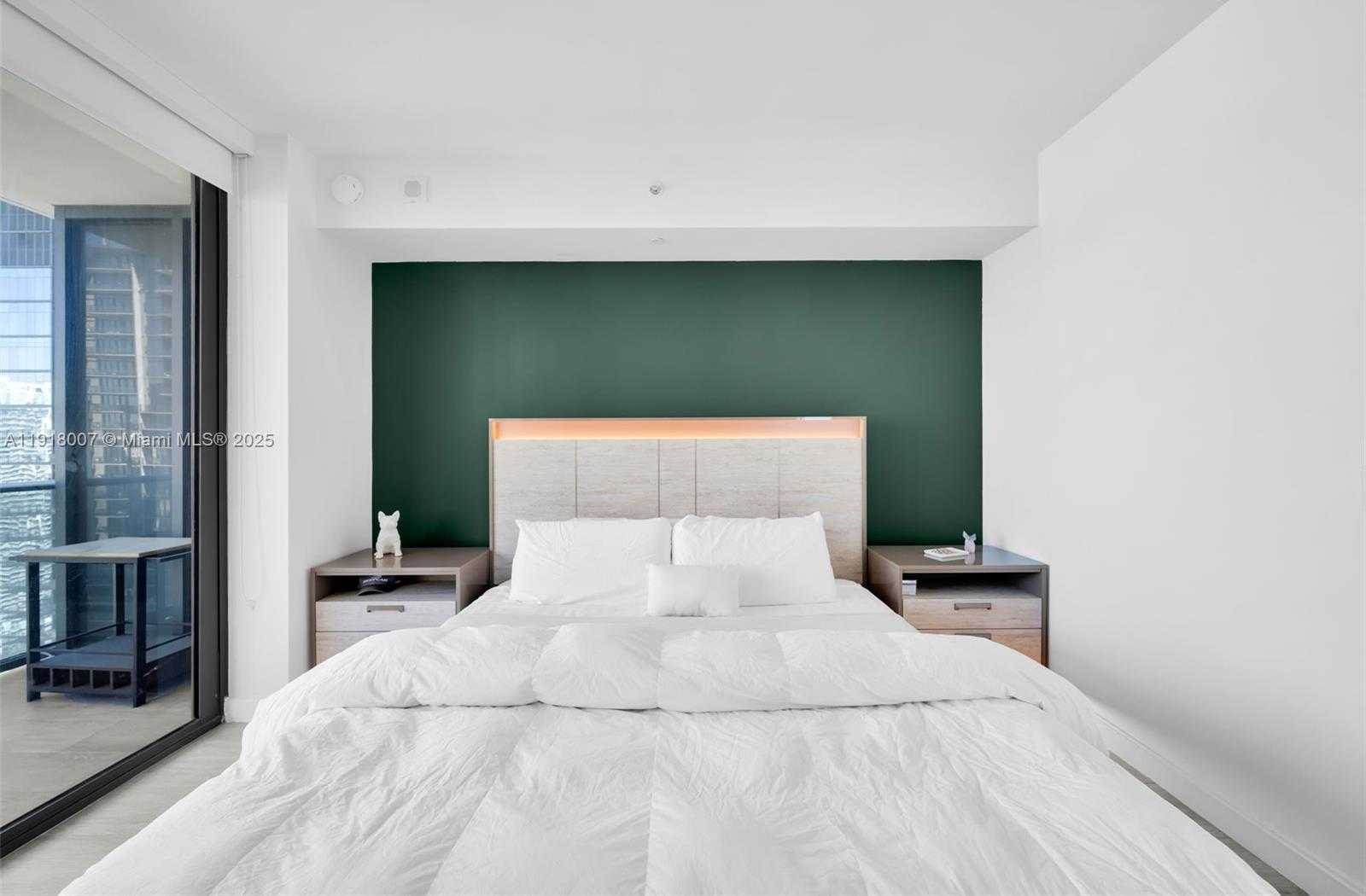 Small Image of 45 SOUTH WEST 9TH ST #3909, Miami Number 10