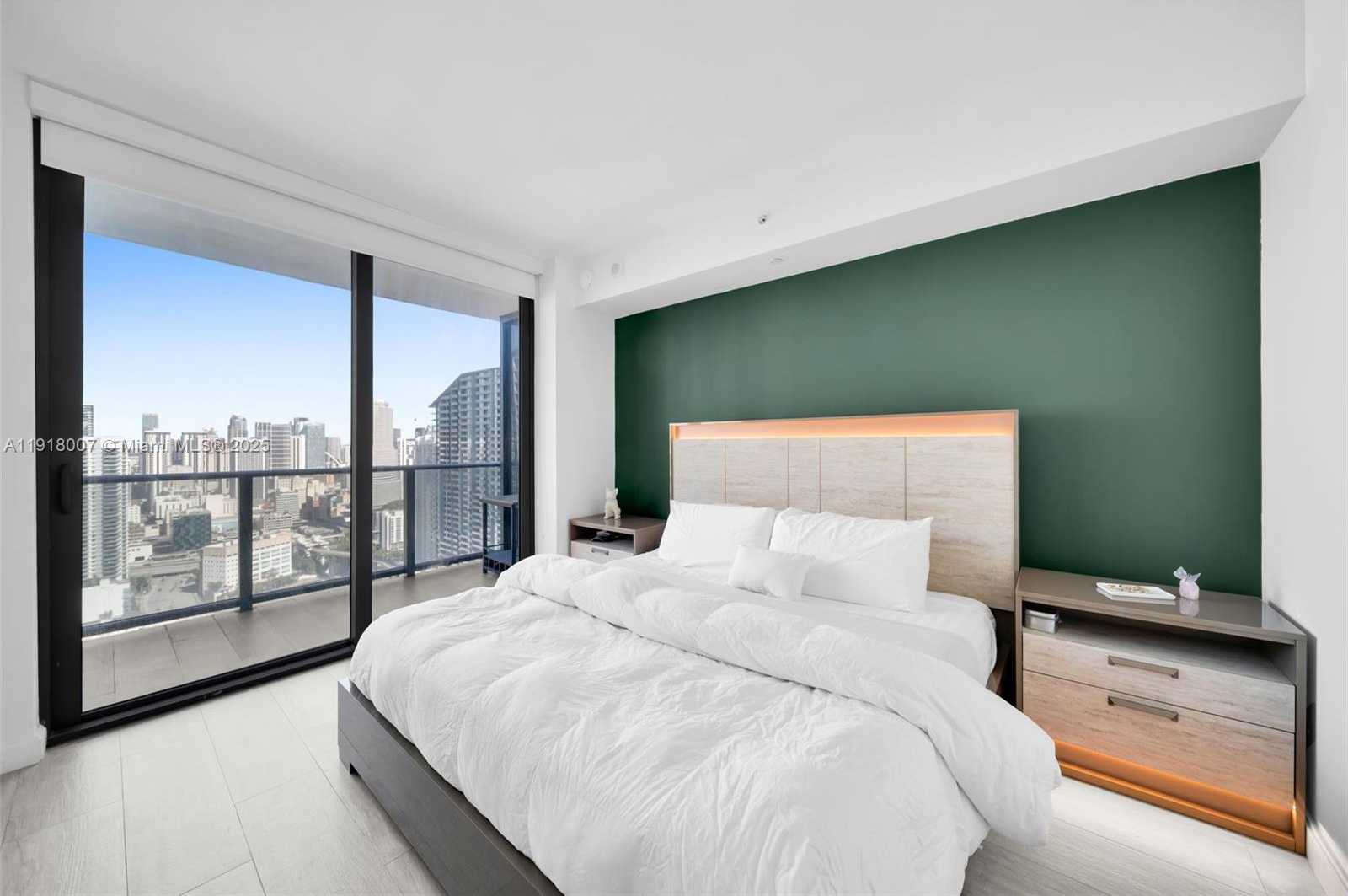 Small Image of 45 SOUTH WEST 9TH ST #3909, Miami Number 14