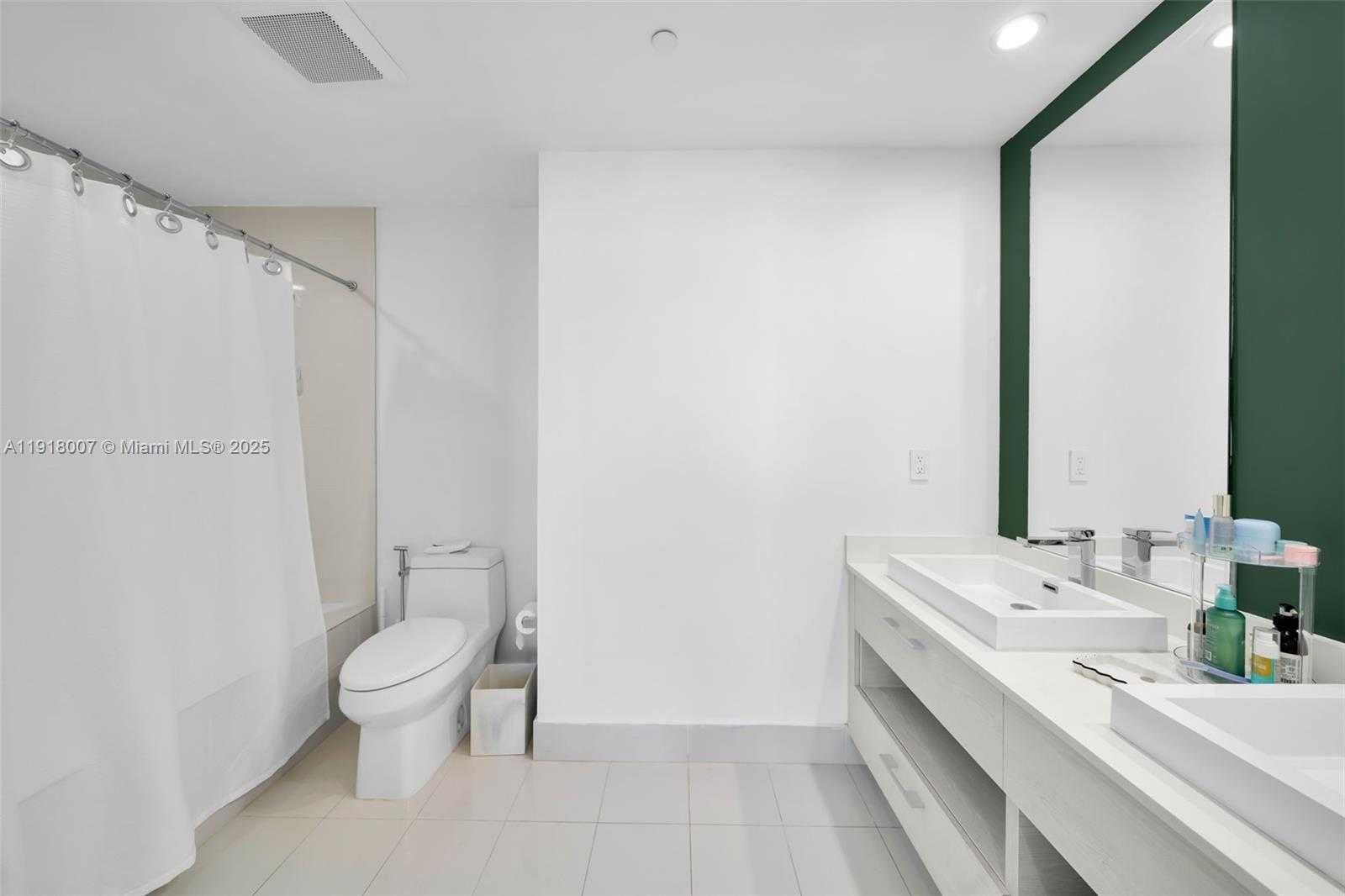 Small Image of 45 SOUTH WEST 9TH ST #3909, Miami Number 19