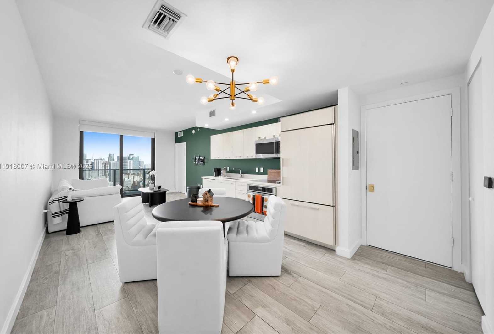 Small Image of 45 SOUTH WEST 9TH ST #3909, Miami Number 2