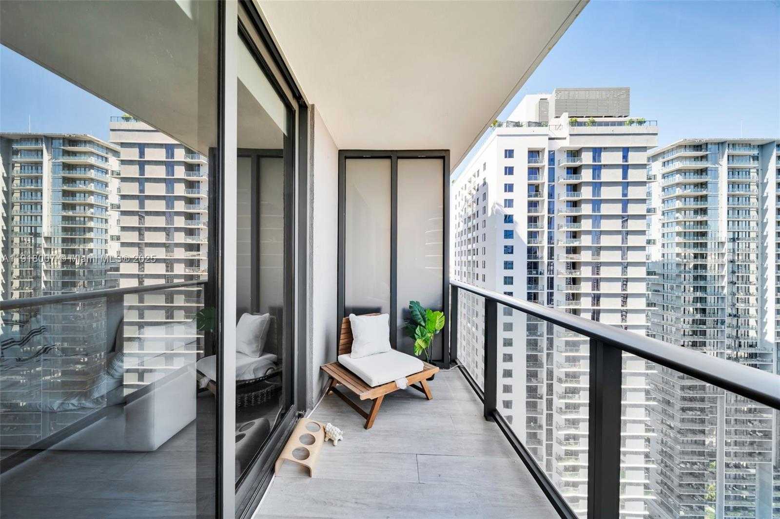 Small Image of 45 SOUTH WEST 9TH ST #3909, Miami Number 22