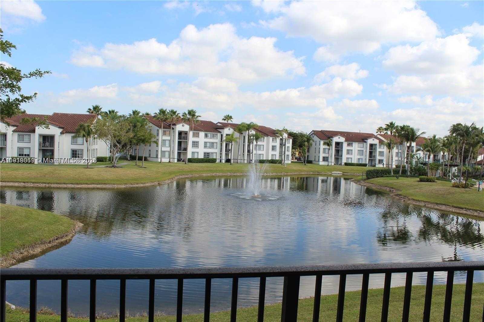 Small Image of Doral Number 2