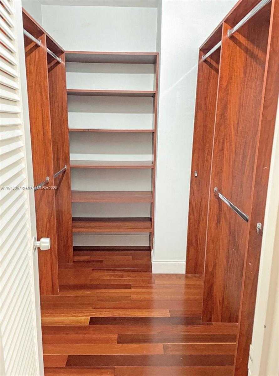 Small Image of 10185 COLLINS AVE #315, Bal Harbour Number 8