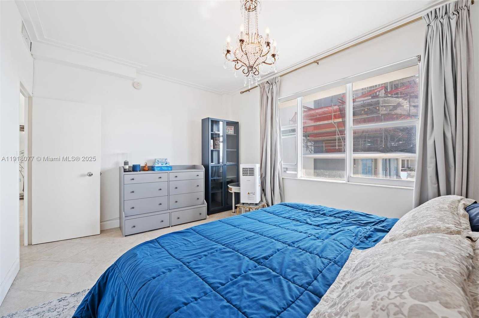 Imagen de Pequeño Objeto