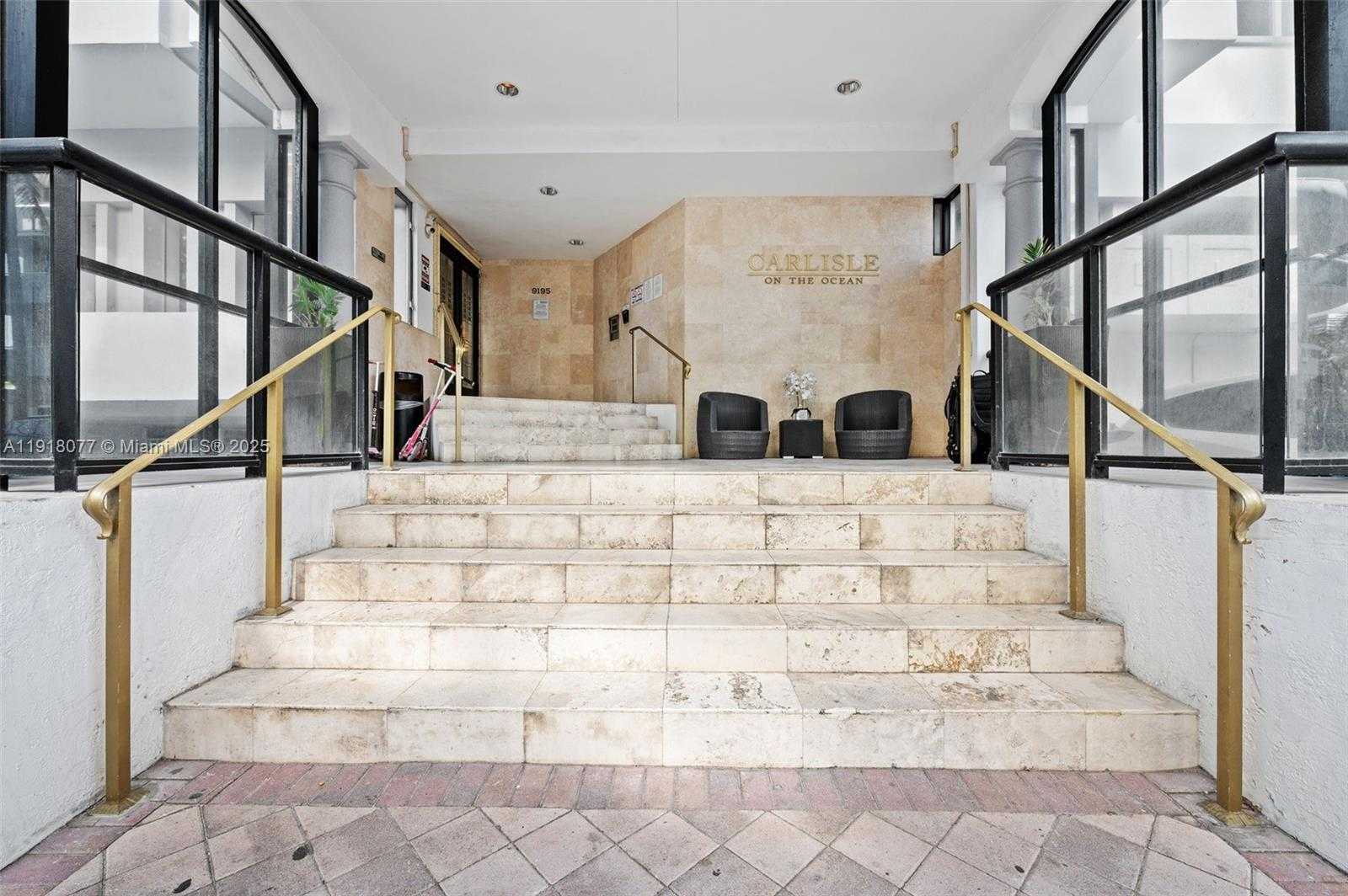 Imagen de Pequeño Objeto