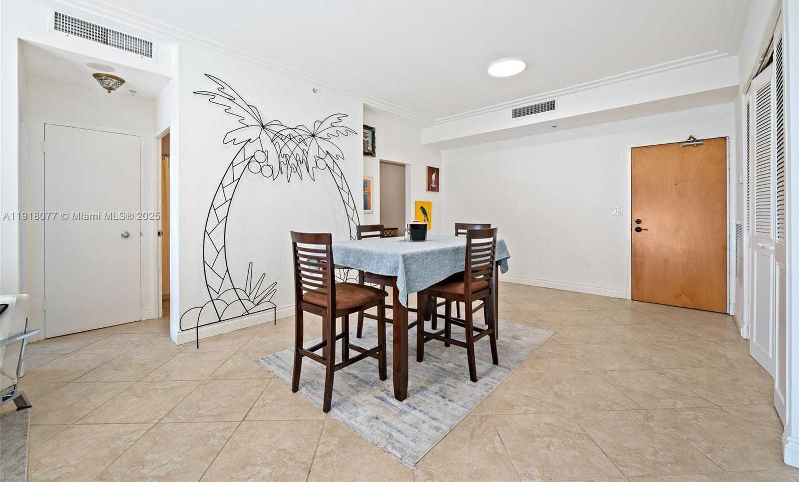 Imagen de Pequeño Objeto