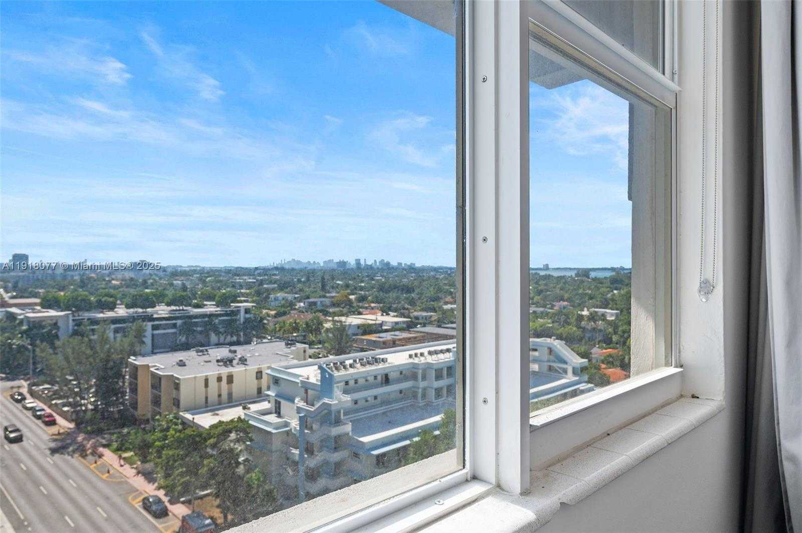 Imagen de Pequeño Objeto