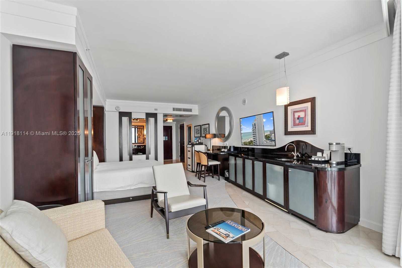 Small Image of 4391 COLLINS AVE #1118, Miami Beach Number 10