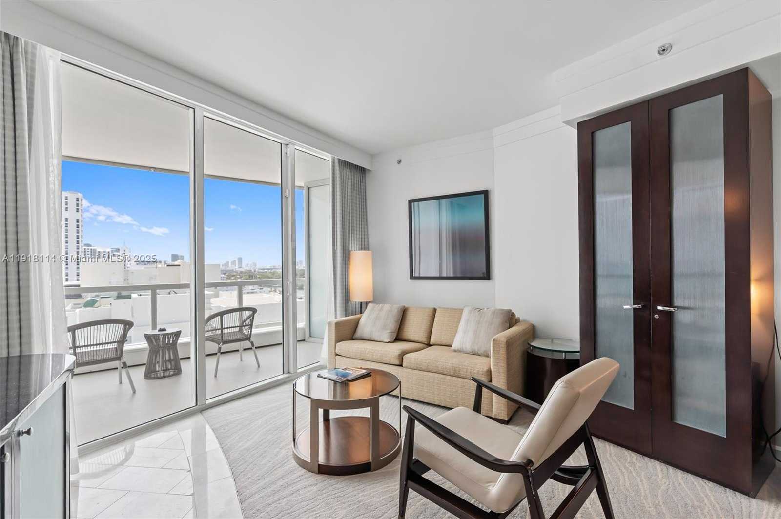 Small Image of 4391 COLLINS AVE #1118, Miami Beach Number 15