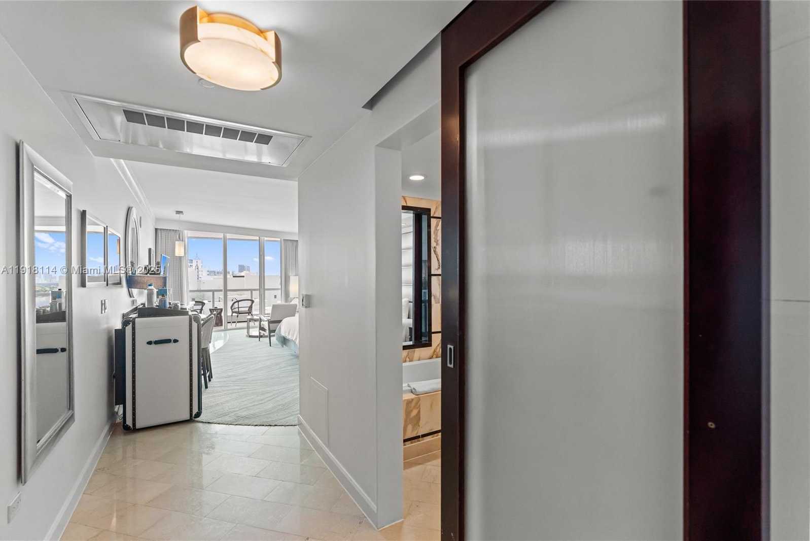 Small Image of 4391 COLLINS AVE #1118, Miami Beach Number 16