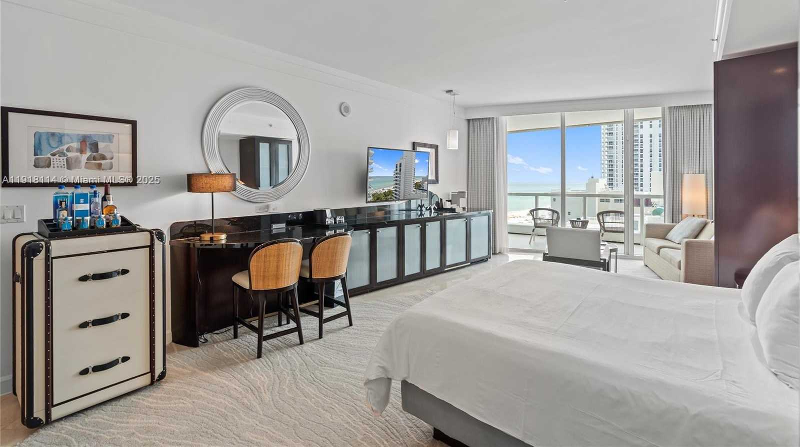Small Image of 4391 COLLINS AVE #1118, Miami Beach Number 6