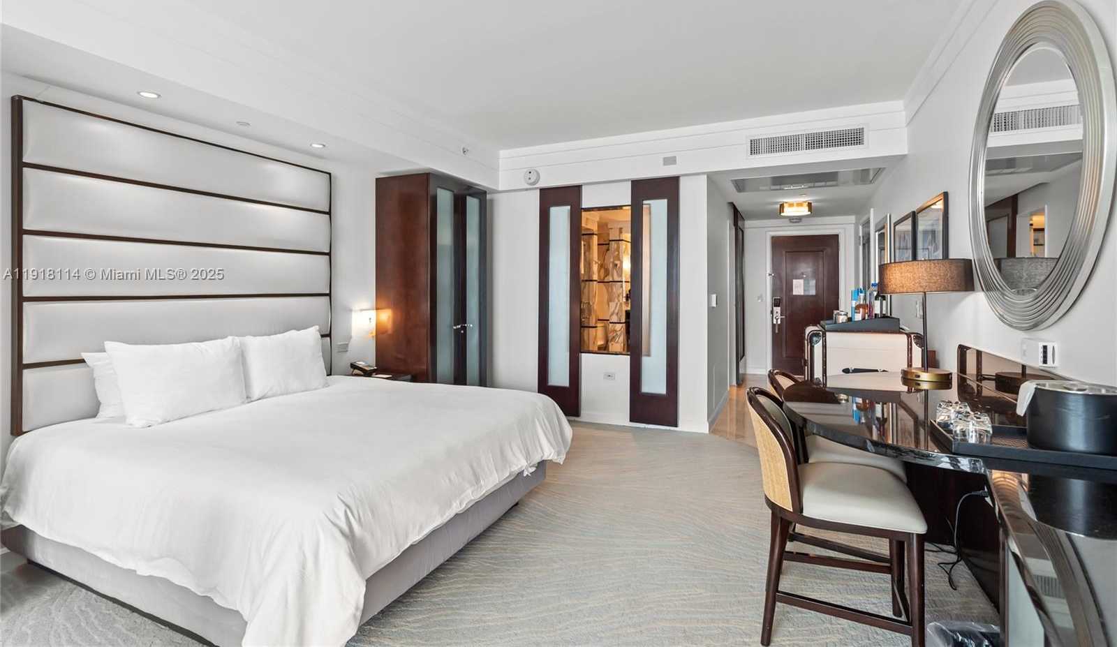 Small Image of 4391 COLLINS AVE #1118, Miami Beach Number 9