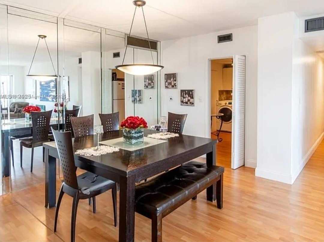 Small Image of 2451 BRICKELL AVE #10M, Miami Number 4