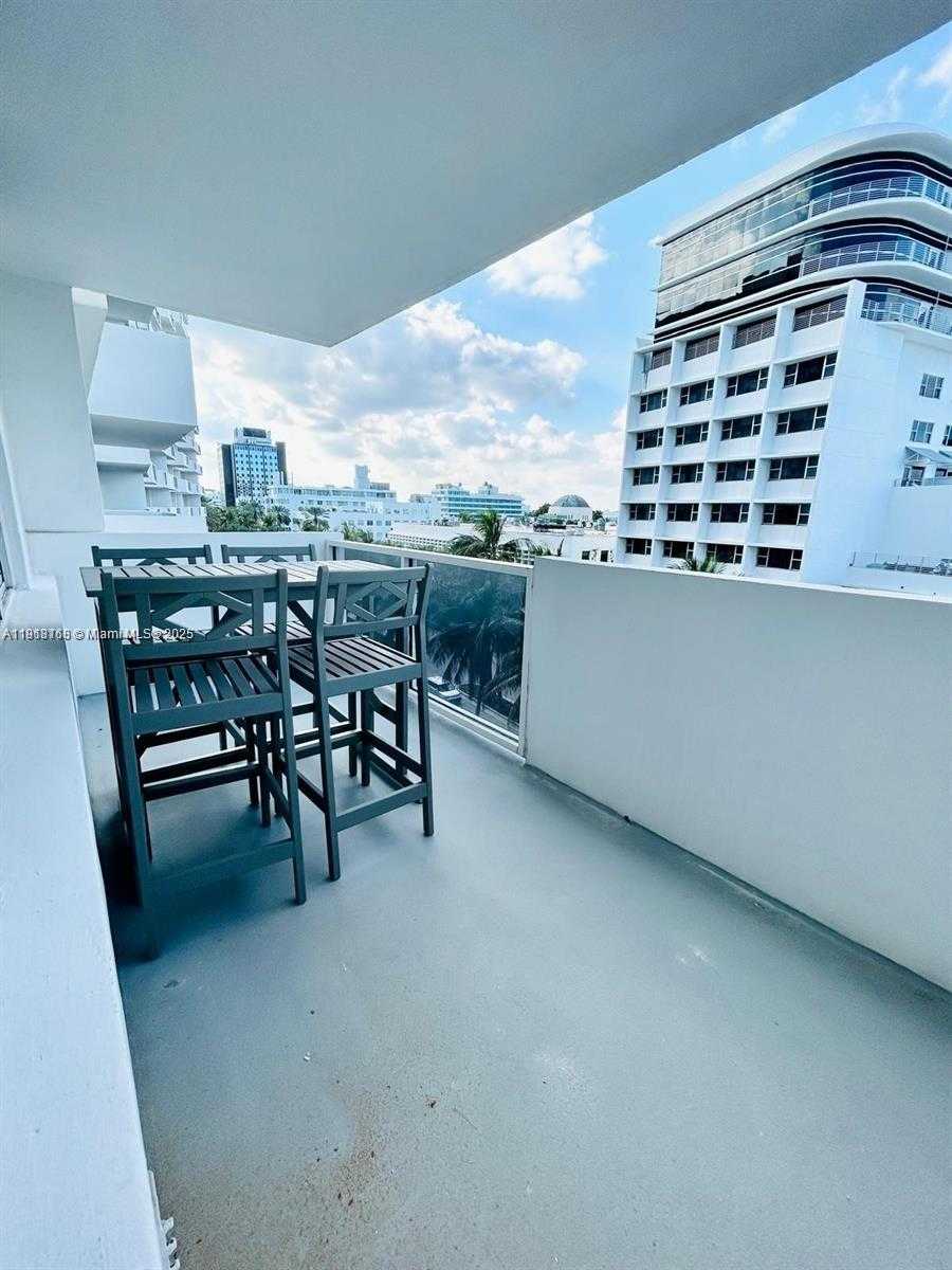 Small Image of 100 LINCOLN RD #535, Miami Beach Number 11