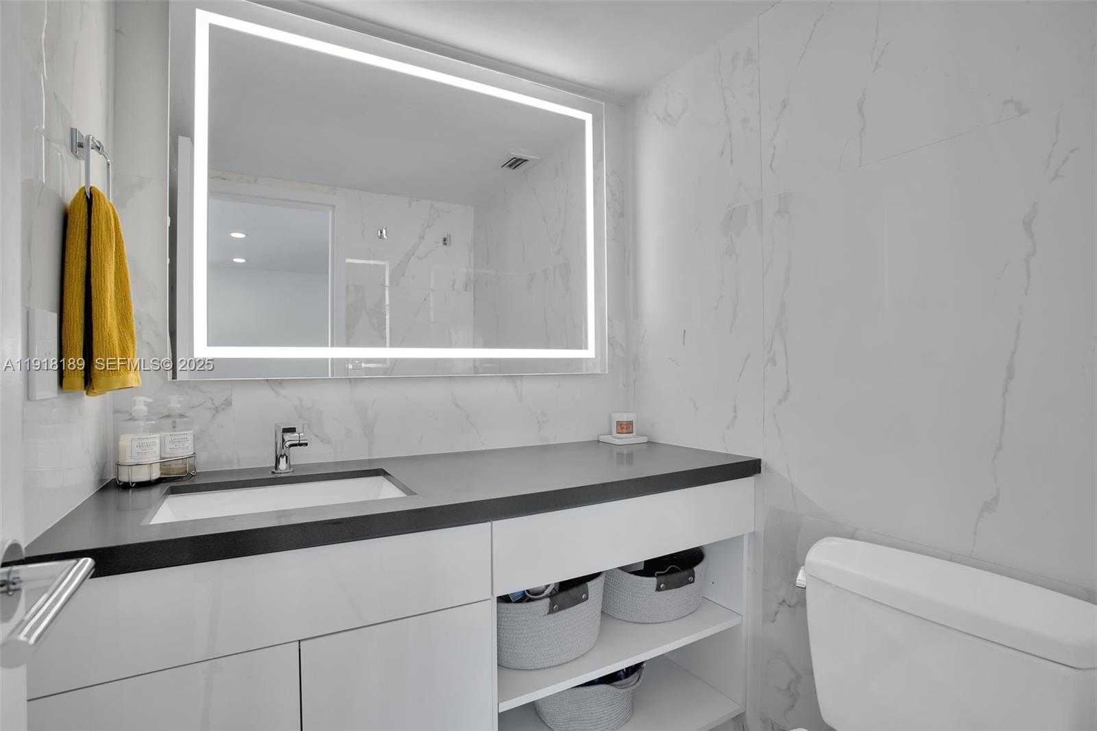 Small Image of 2655 COLLINS AVE #PH06/08, Miami Beach Number 28