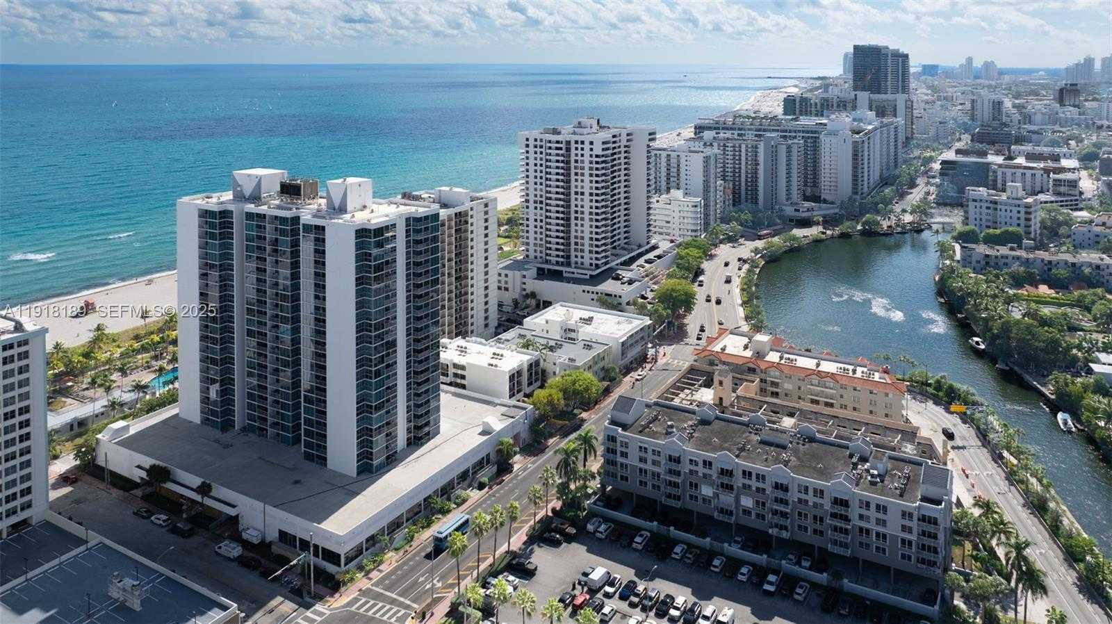 Small Image of 2655 COLLINS AVE #PH06/08, Miami Beach Number 46