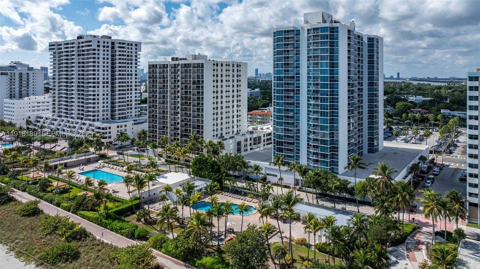 Small Image of 2655 COLLINS AVE #PH06/08, Miami Beach Number 48