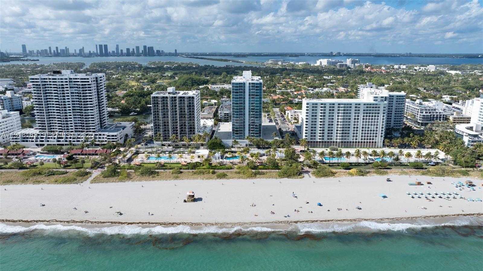 Small Image of 2655 COLLINS AVE #PH06/08, Miami Beach Number 49