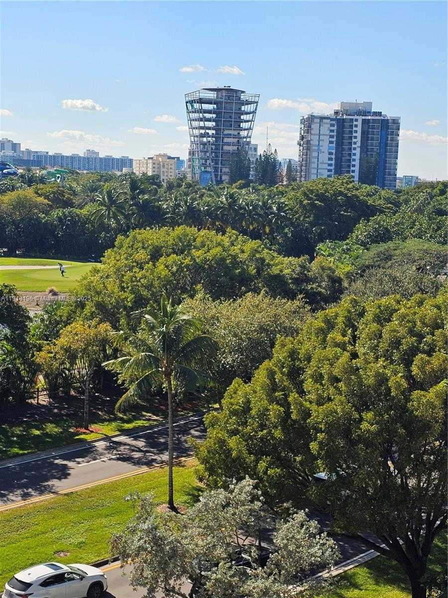 Small Image of 20500 WEST COUNTRY CLUB DR #716, Aventura Number 8