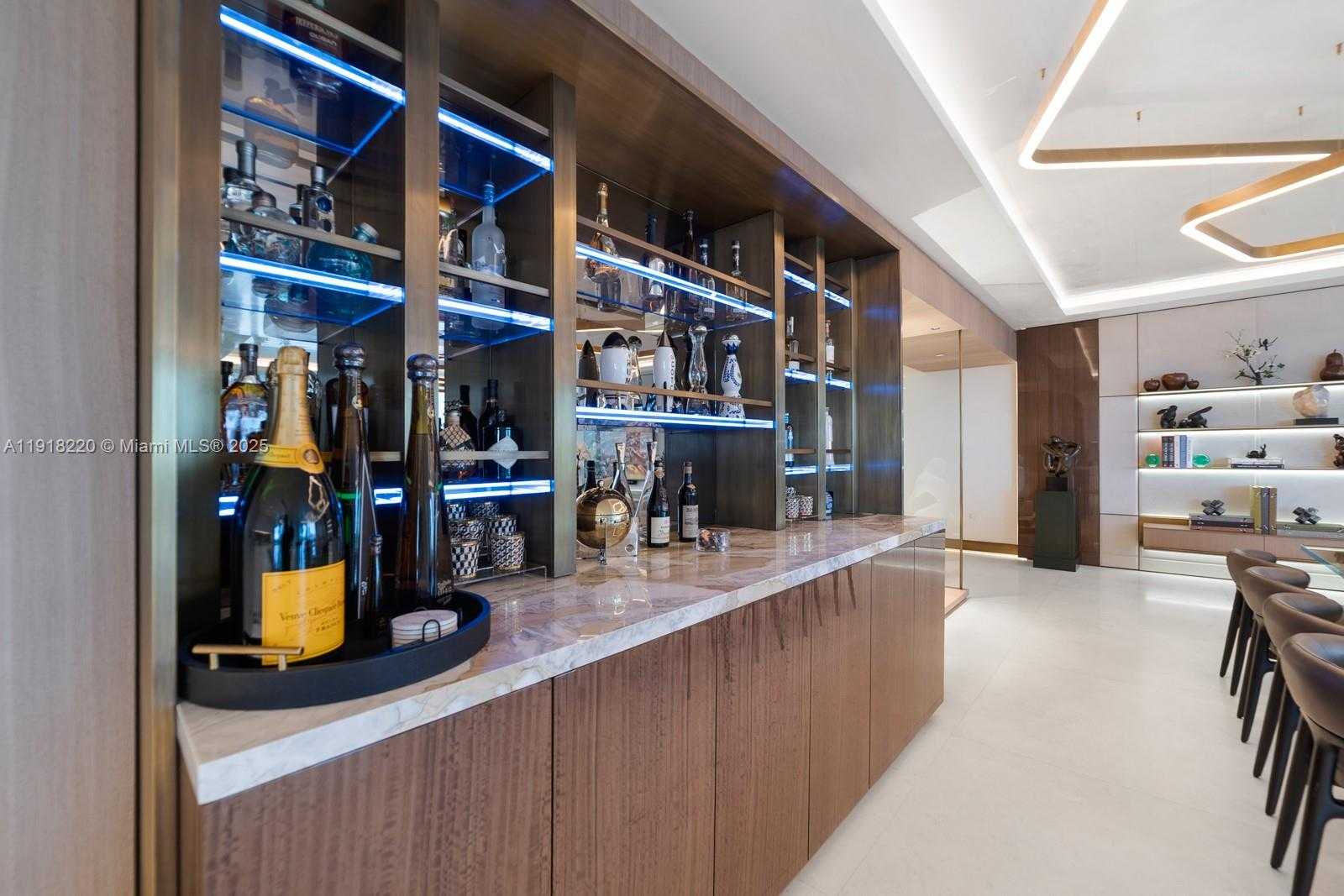 Small Image of 6800 FISHER ISLAND DR #6864, Miami Beach Number 11