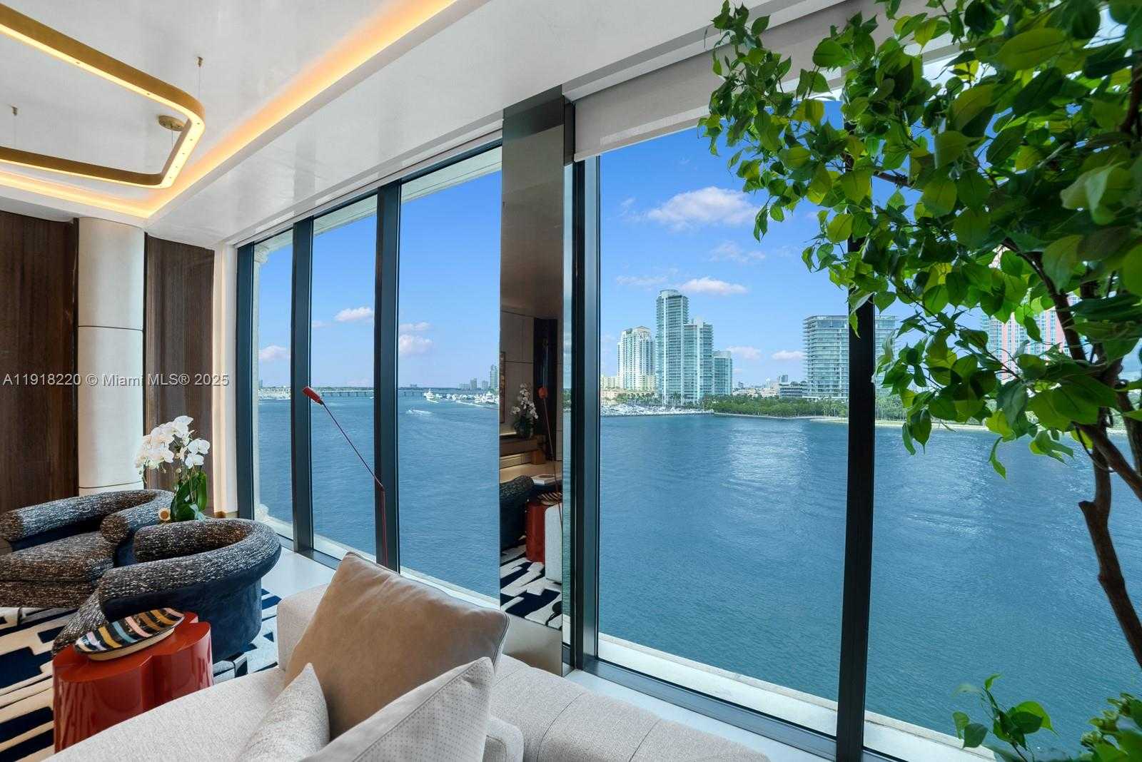 Small Image of 6800 FISHER ISLAND DR #6864, Miami Beach Number 31