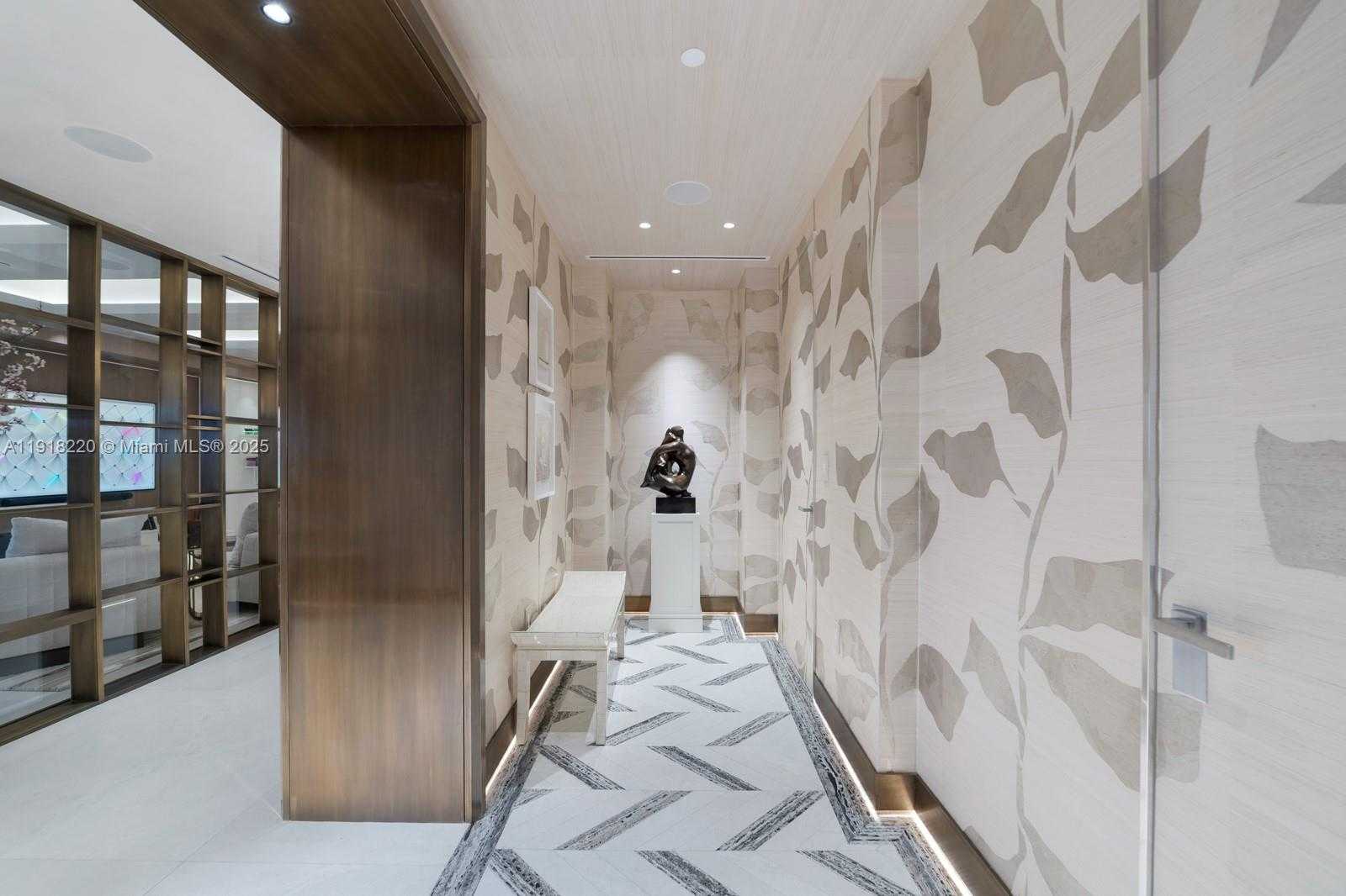 Small Image of 6800 FISHER ISLAND DR #6864, Miami Beach Number 35