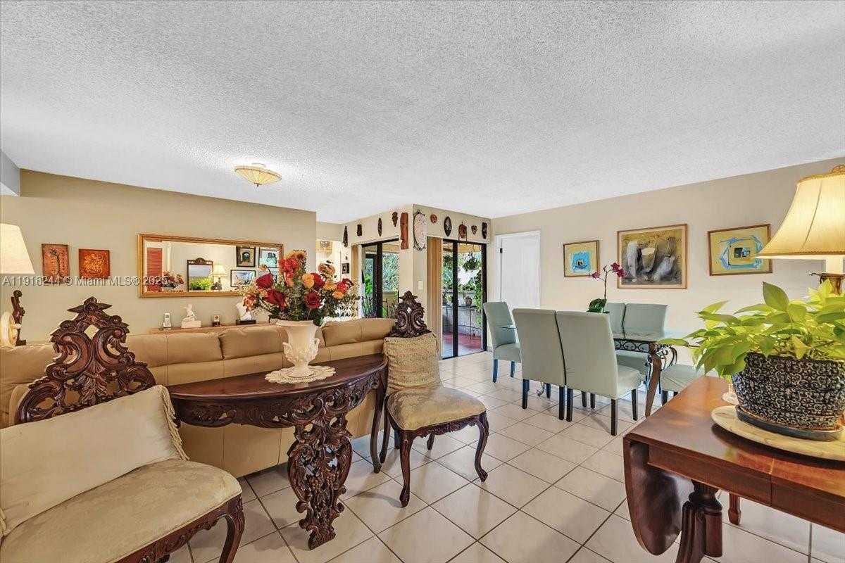 Small Image of 8850 SOUTH WEST 123RD CT #H201, Miami Number 4