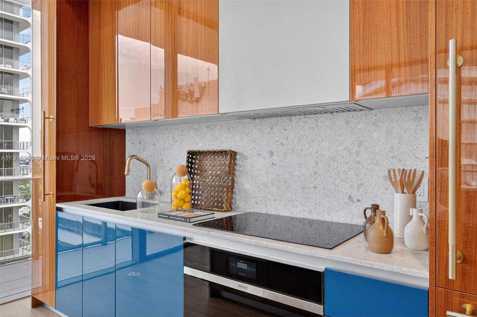 Small Image of 2655 SOUTH BAYSHORE DR #1409, Miami Number 11