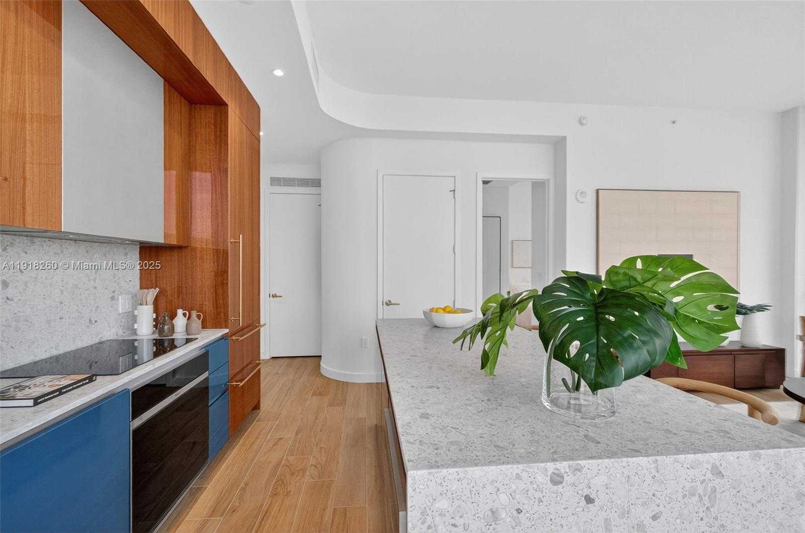 Small Image of 2655 SOUTH BAYSHORE DR #1409, Miami Number 12