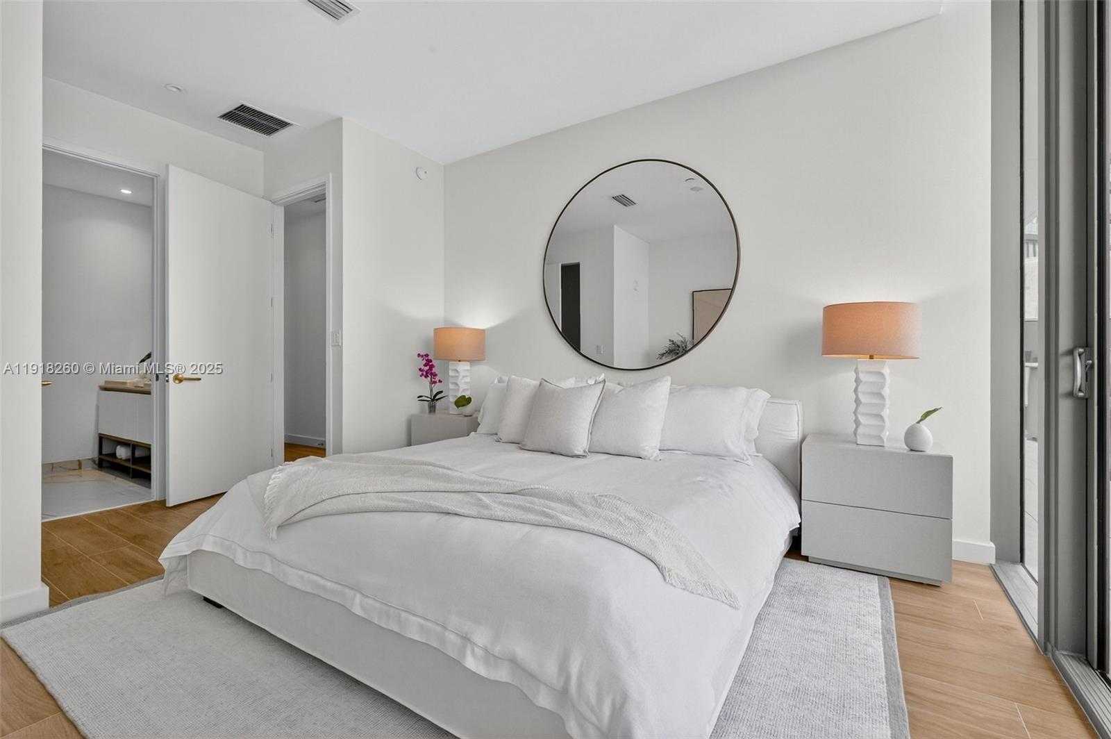 Small Image of 2655 SOUTH BAYSHORE DR #1409, Miami Number 17