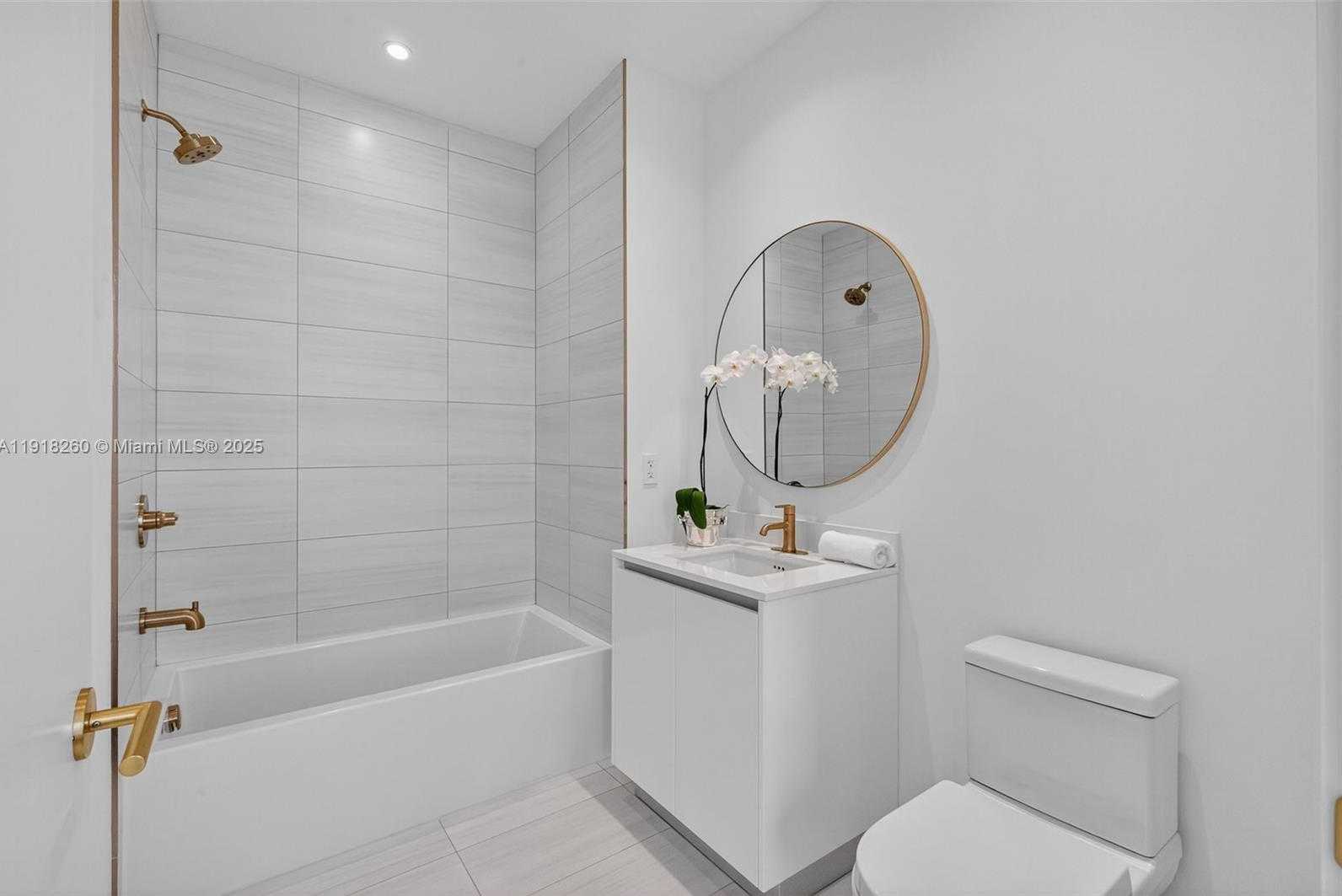 Small Image of 2655 SOUTH BAYSHORE DR #1409, Miami Number 28