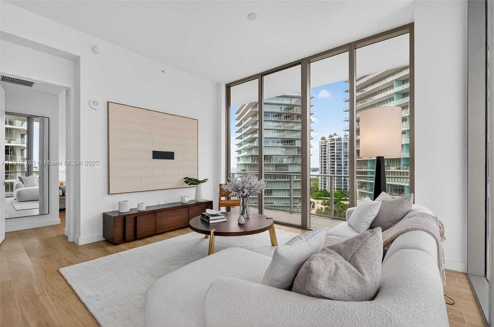 Small Image of 2655 SOUTH BAYSHORE DR #1409, Miami Number 4