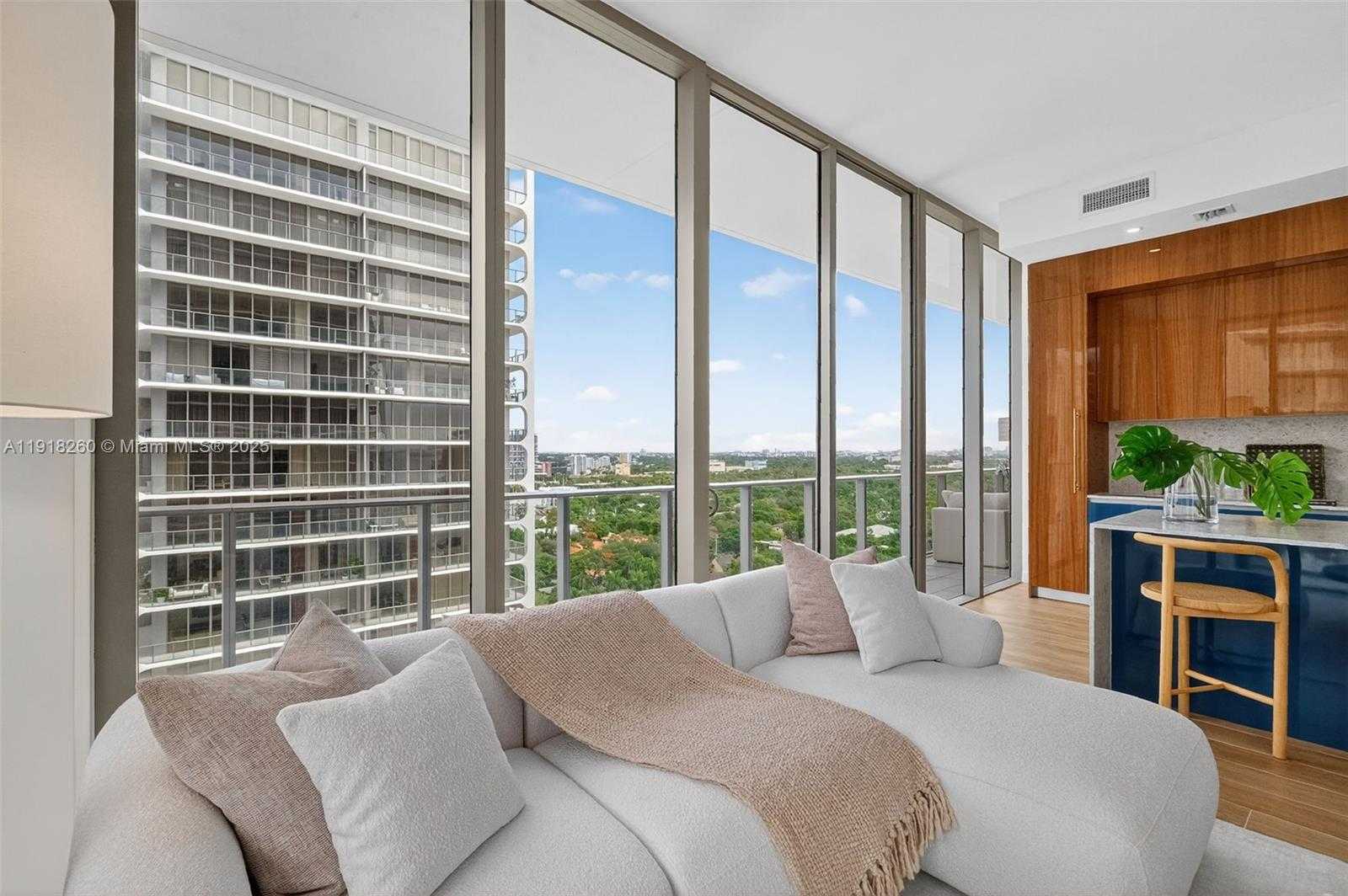 Small Image of 2655 SOUTH BAYSHORE DR #1409, Miami Number 5