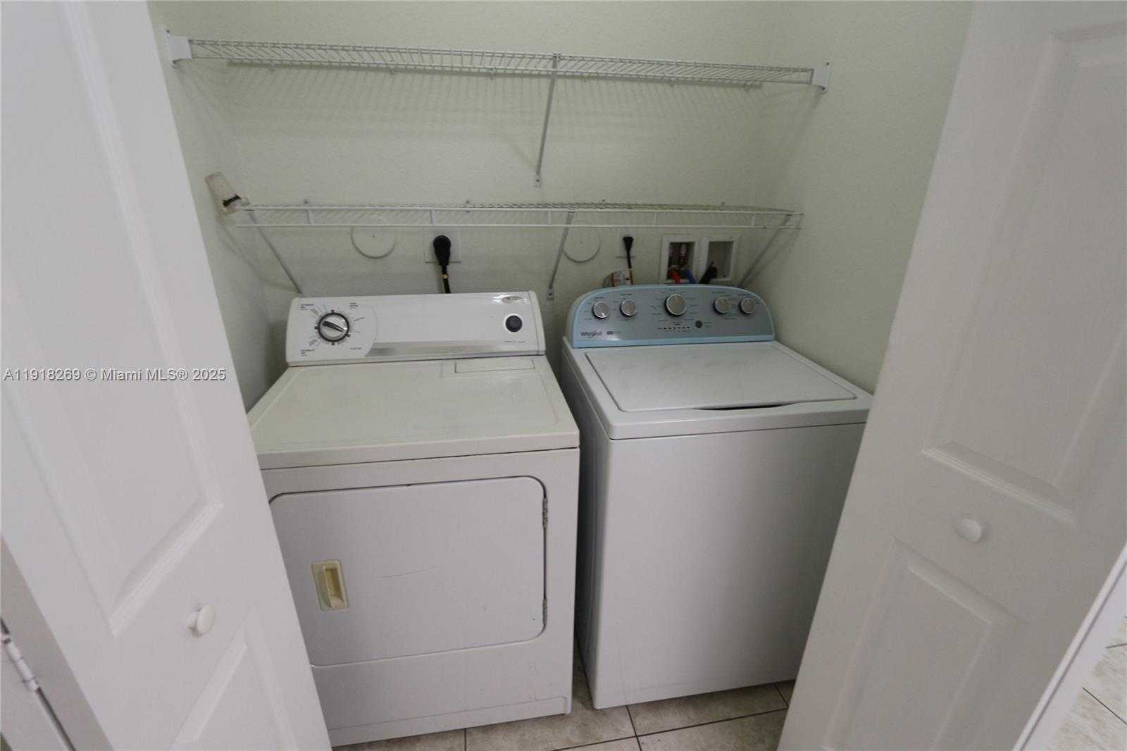 Small Image of 15276 SOUTH WEST 88TH TER, Miami Number 10